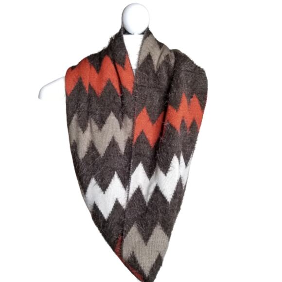 Pashmina World Furry Knit Infinity Scarf - Picture 2 of 4